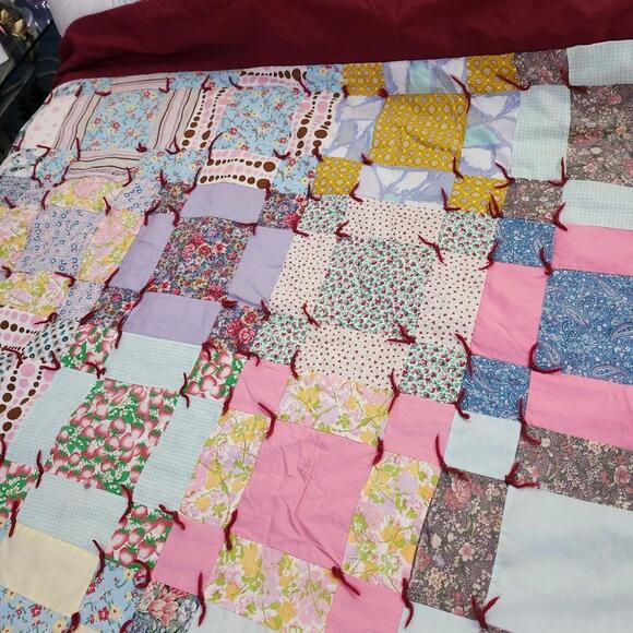 Cozy Handmade Patchwork Quilt Blanket - Picture 4 of 12